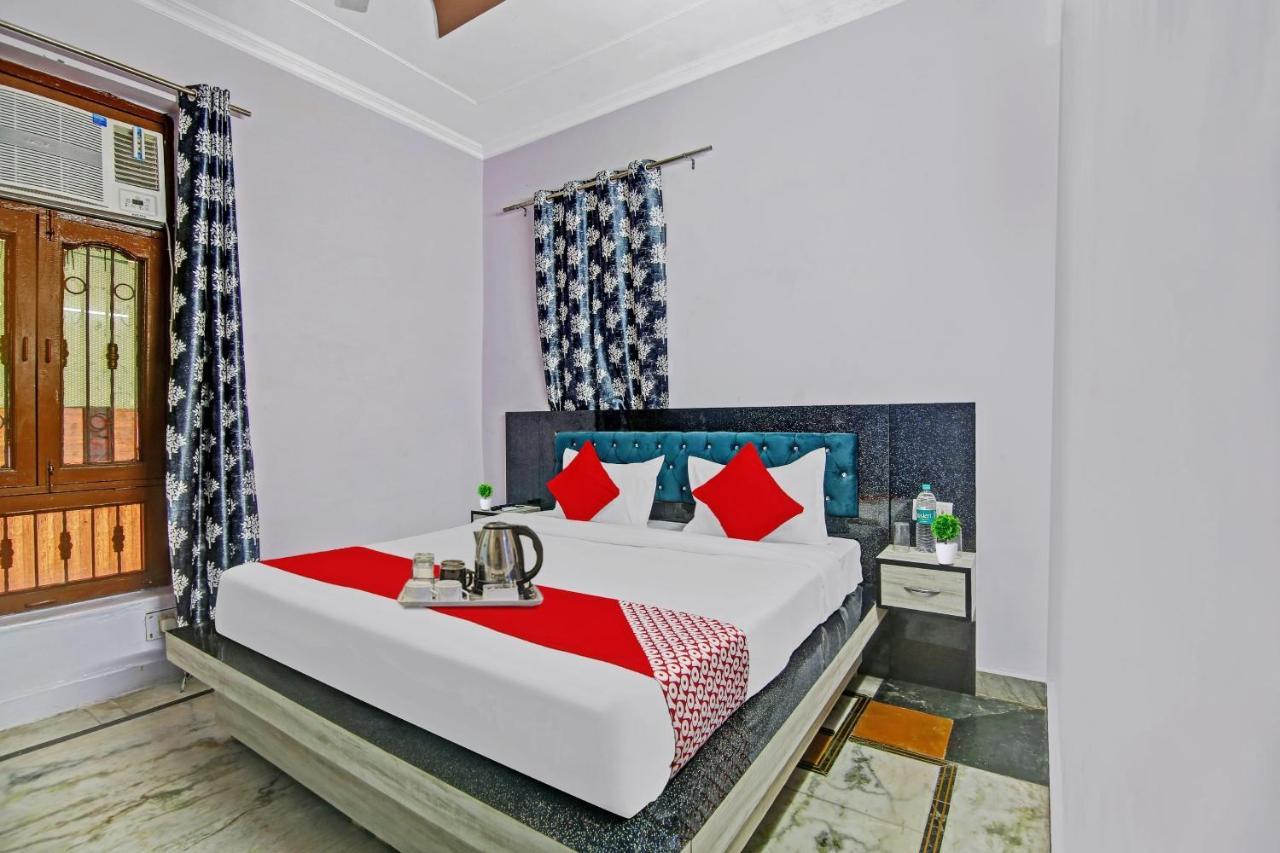 Oyo Galaxy Plaza Hotel Ghaziabad Exterior foto