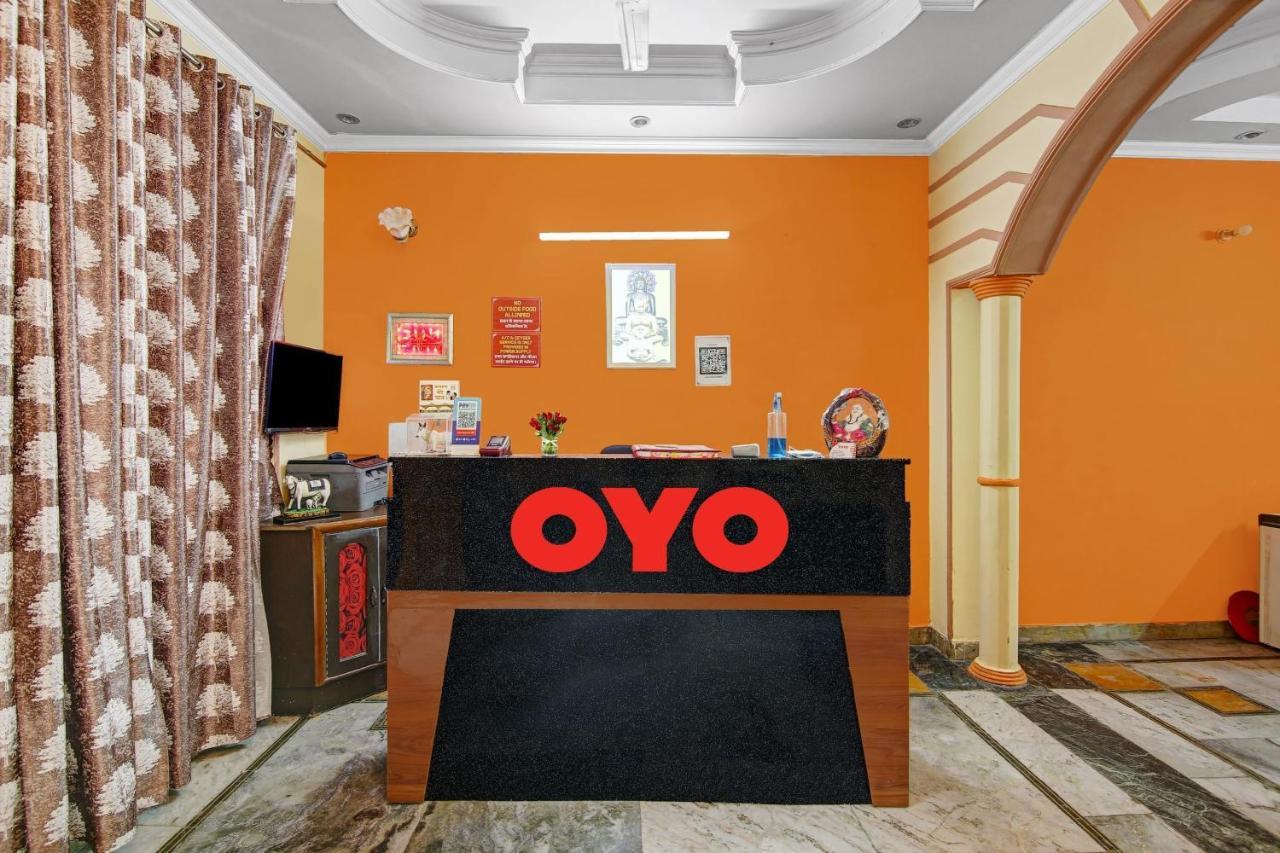 Oyo Galaxy Plaza Hotel Ghaziabad Exterior foto